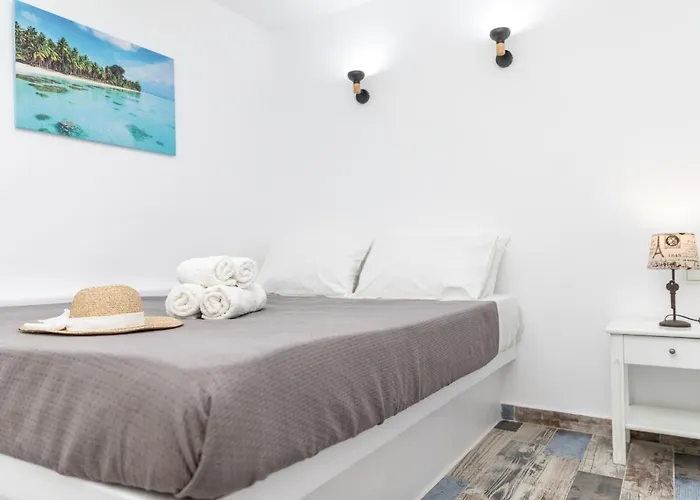 Depis Luxury Apartamento Naxos City